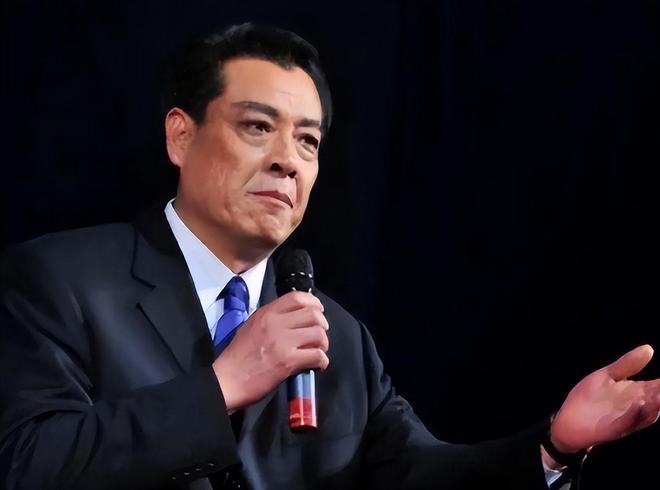托比:很多人看比利时比赛就是为了多库,他代表着纯粹的足球