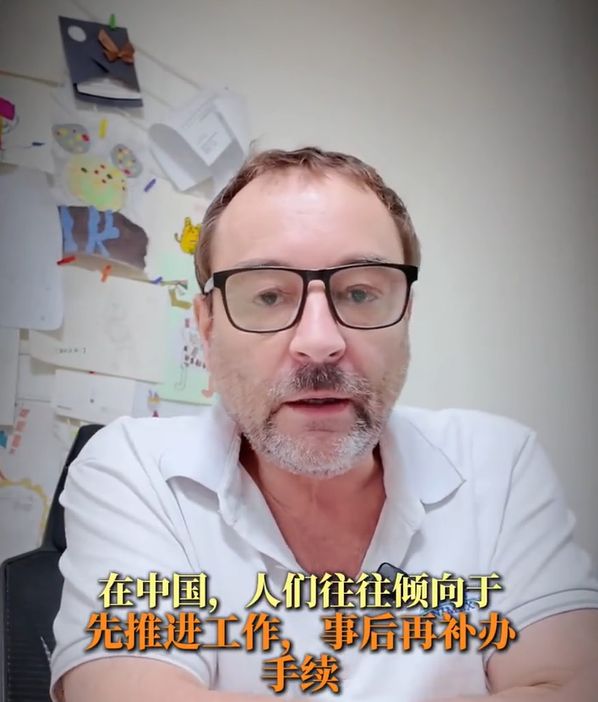 李金羽谈哈兰德在中国大量圈粉：好像没有愁事，一天乐呵呵的