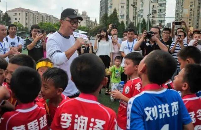 法网穿高定礼服打球被斥“耍大牌”?大阪直美:姐就是赢得美!