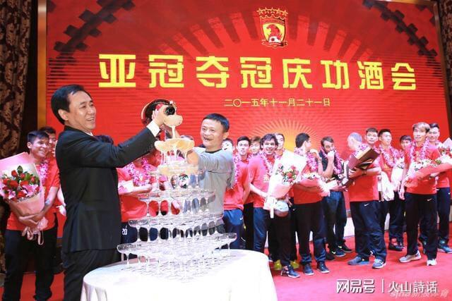 战瑞士4次射正，为卡塔尔队世界杯单场最多