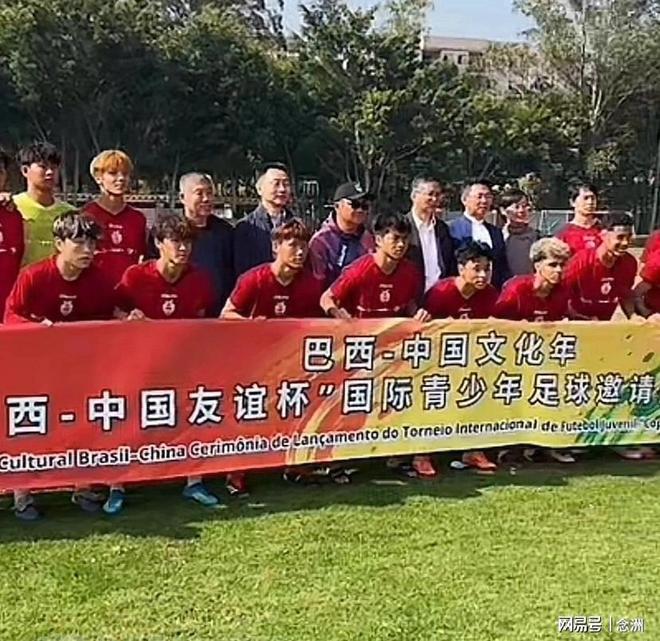 无球可打！宫鲁鸣为何迟迟不将李梦召回？背后的原因太扎心